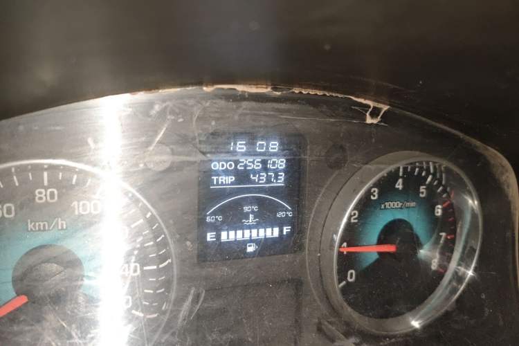 Used Jinbei New Hiace X30L 2016 1.3L Wealth Edition DLCG12 Odometer Close Up