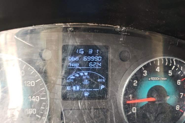 Used Jinbei New Hiace X30L 2016 1.3L Business Edition DLCG12 Odometer Close Up