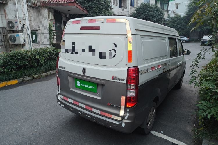 Used Jinbei New Hiace X30L 2016 1.5L Wealth Edition Van DLCG14 Rear Right 45 Deg