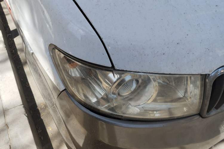 Used Jinbei New Hiace X30L 2016 1.5L Wealth Edition Van DLCG14 Right Front Headlight