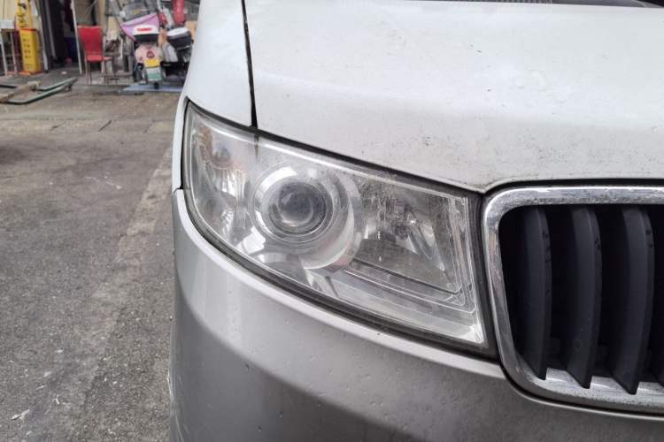 Used Jinbei New Hiace X30L 2016 1.5L Wealth Edition DLCG14 Right Front Headlight