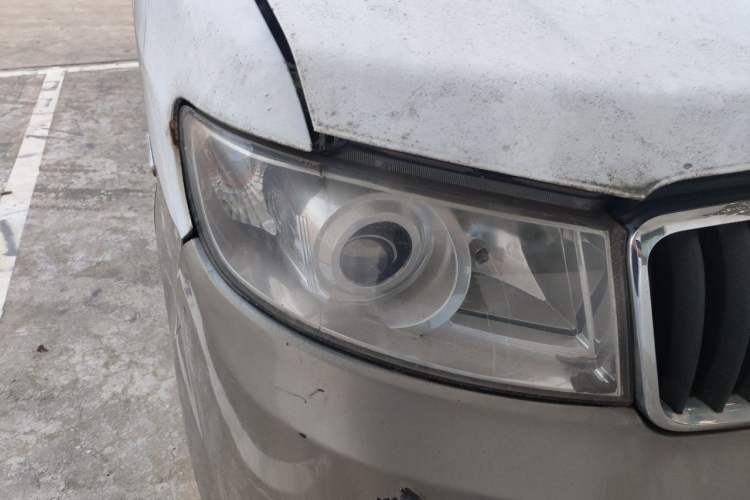 Used Jinbei New Hiace X30L 2016 1.3L Wealth Edition DLCG12 Right Front Headlight