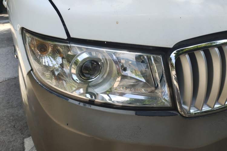 Used Jinbei New Hiace X30L 2016 1.3L Wealth Edition DLCG12 Right Front Headlight