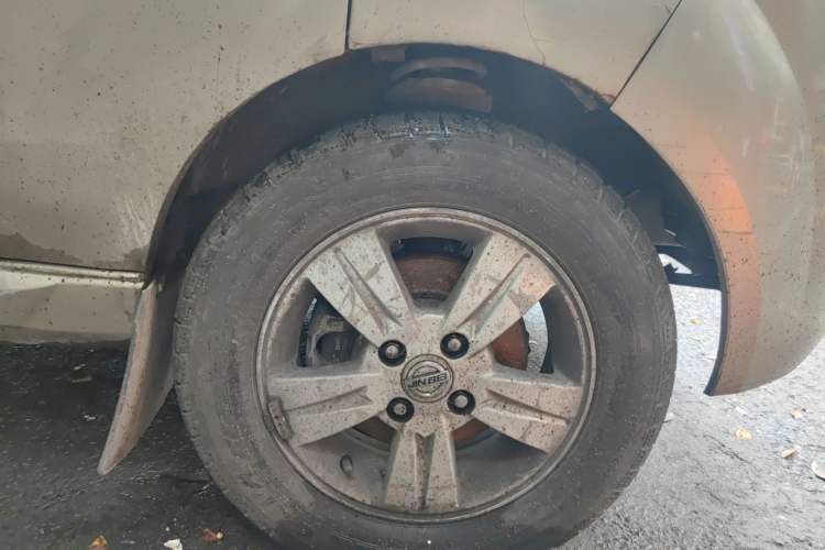 Used Jinbei New Hiace X30L 2016 1.5L Business Edition DLCG14 Right Front Wheel Hub