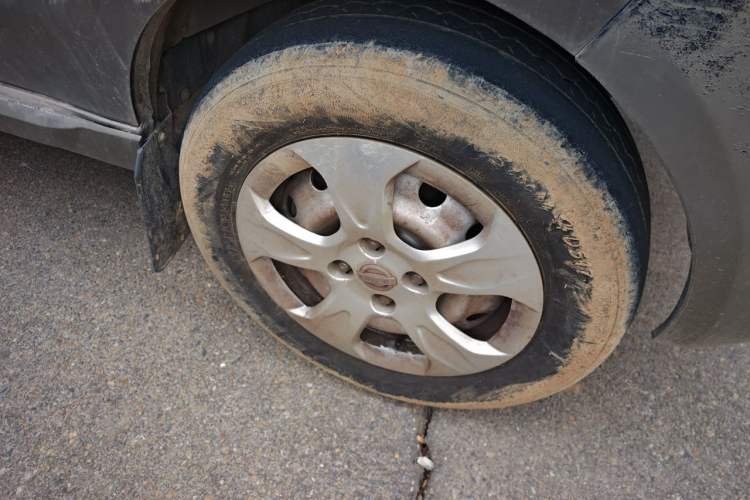 Used Jinbei New Hiace X30L 2016 1.5L Wealth Edition DLCG14 Right Front Wheel Hub