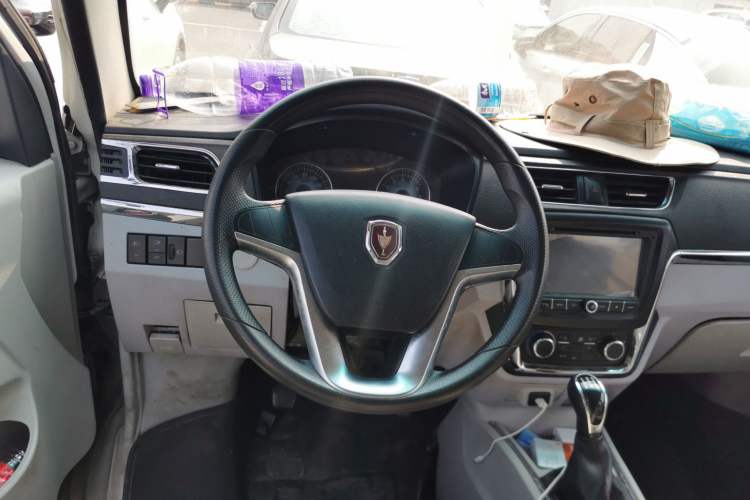 Used Jinbei New Hiace X30L 2016 1.5L Business Edition Van DLCG14 Steering Wheel