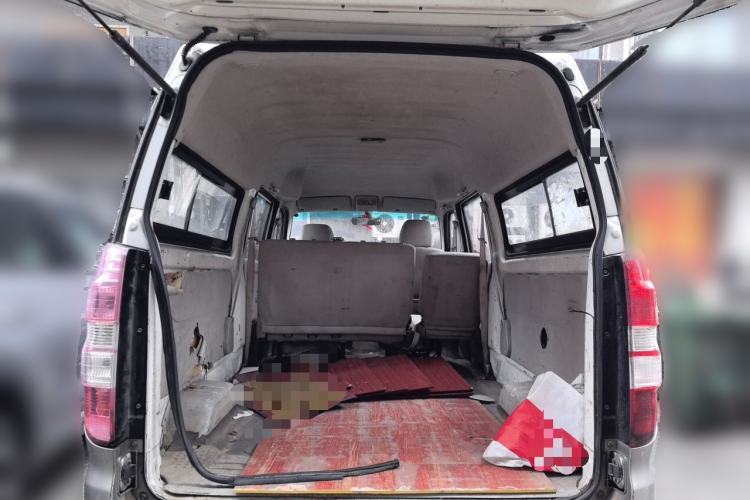Used Jinbei New Hiace X30L 2016 1.5L Wealth Edition DLCG14 Trunk