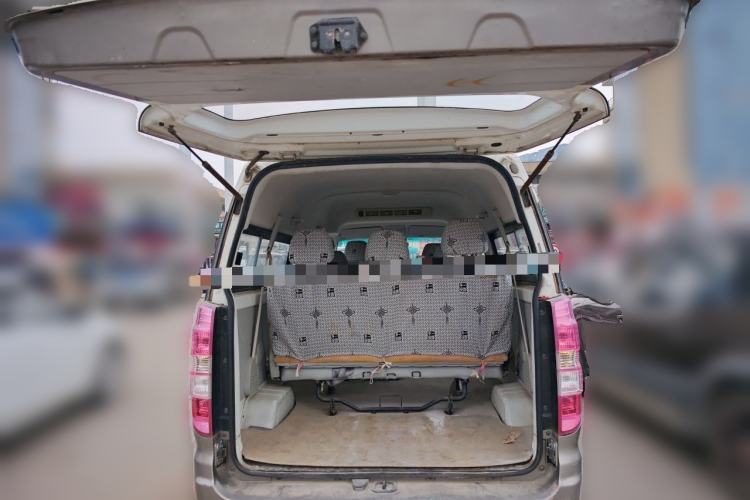 Used Jinbei New Hiace X30L 2016 1.5L Wealth Edition DLCG14 Trunk