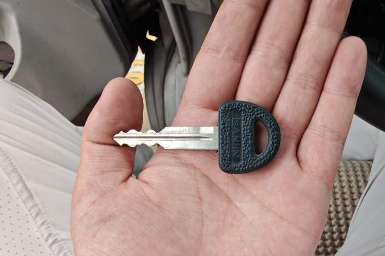 Used Jinbei New Hiace X30L 2016 1.3L Wealth Edition DLCG12 Vehicle Key