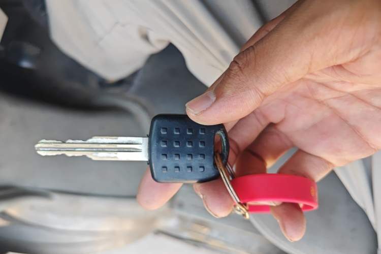 Used Jinbei New Hiace X30L 2016 1.5L Wealth Edition Van DLCG14 Vehicle Key