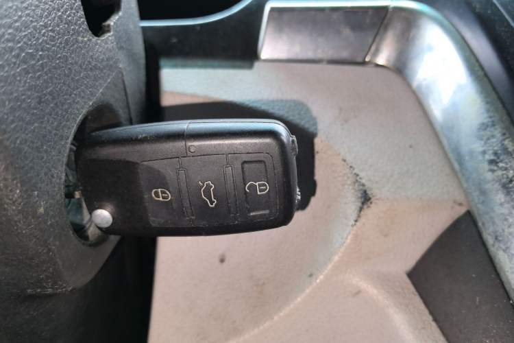 Used Jinbei New Hiace X30L 2016 1.5L Wealth Edition DLCG14 Vehicle Key