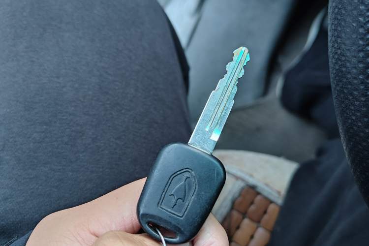 Used Jinbei New Hiace X30L 2016 1.5L Wealth Edition Van DLCG14 Vehicle Key