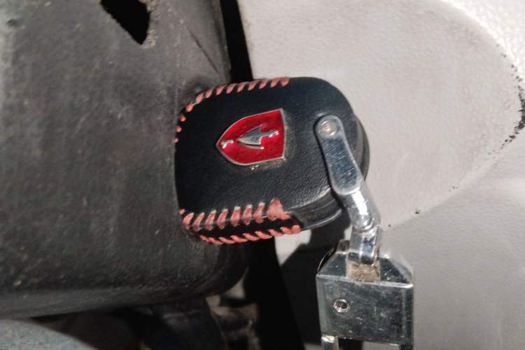 Used Jinbei New Hiace X30L 2016 1.5L Business Edition DLCG14 Vehicle Key