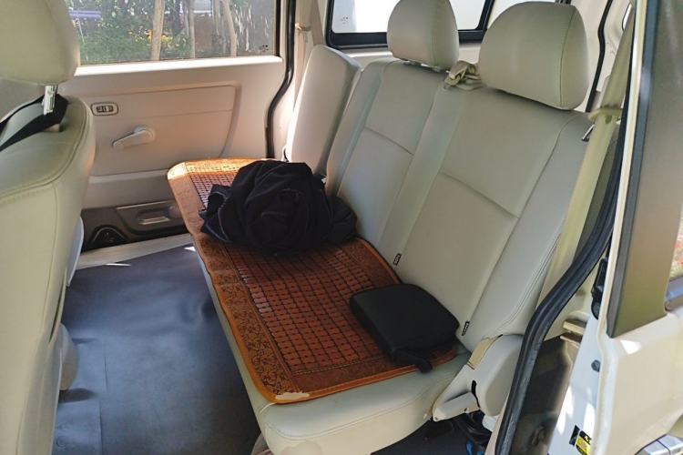 Used Jinbei New Hiace X30L 2016 1.5L Wealth Edition Van DLCG14 Interior 4