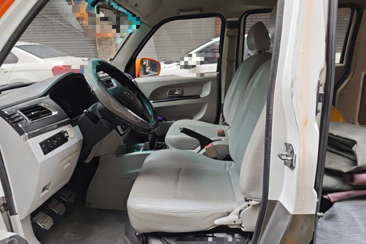 Used Jinbei New Hiace X30L 2016 1.5L Wealth Edition DLCG14 Left Front Seat