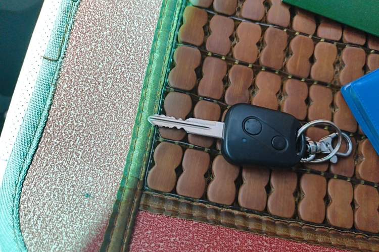 Used Jinbei New Hiace X30L 2016 1.5L Wealth Edition Van DLCG14 Vehicle Key