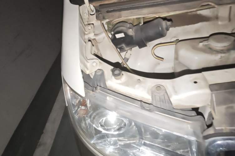 Used Jinbei New Hiace X30L  Engine Bay Right
