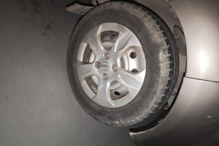 Used Jinbei New Hiace X30L  Right Front Wheel Hub