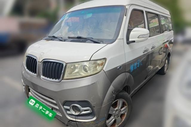 Jinbei New Hiace X30L Jinbei Hi-Com 2017 model, 1.3-liter manual transmission, 5 seats usado