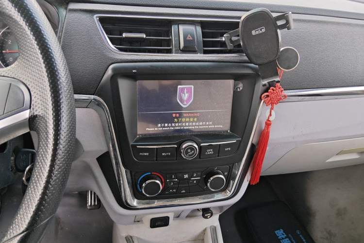 Used Jinbei New Hiace X30L 2018 1.5L Business Edition DLCG14 Audio And AC Panel