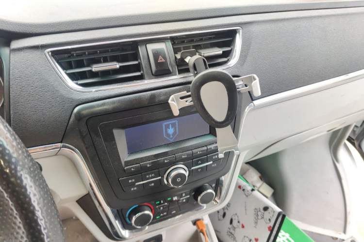 Used Jinbei New Hiace X30L 2018 1.5L Wealth Edition DLCG14 Audio And AC Panel