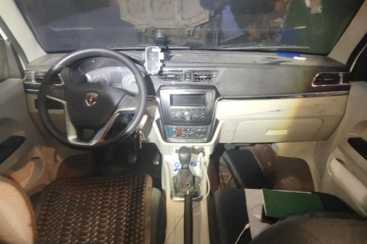 Used Jinbei New Hiace X30L 2018 1.5L Wealth Edition DLCG14 Center Console