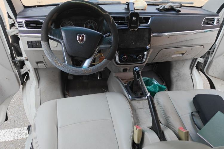 Used Jinbei New Hiace X30L 2018 1.5L Business Edition DLCG14 Center Console