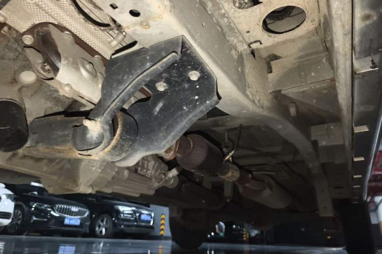 Used Jinbei New Hiace X30L 2018 1.5L Box Truck Wealth Edition Natural Gas DLCG14 Chassis Front Left