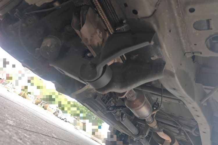 Used Jinbei New Hiace X30L 2018 1.5L Wealth Edition DLCG14 Chassis Front Left