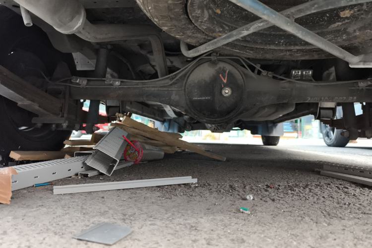Used Jinbei New Hiace X30L 2018 1.5L Box Truck Wealth Edition DLCG14 Chassis Rear