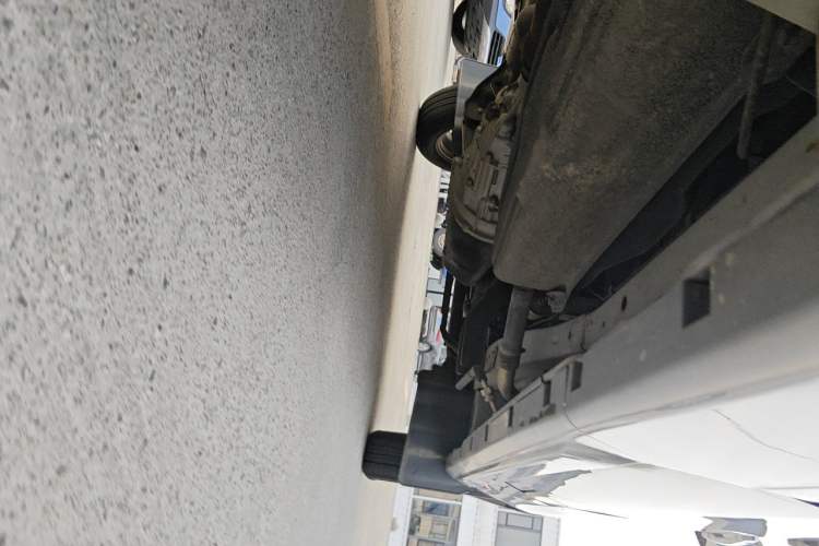 Used Jinbei New Hiace X30L 2018 1.5L Business Edition DLCG14 Chassis Rear Right