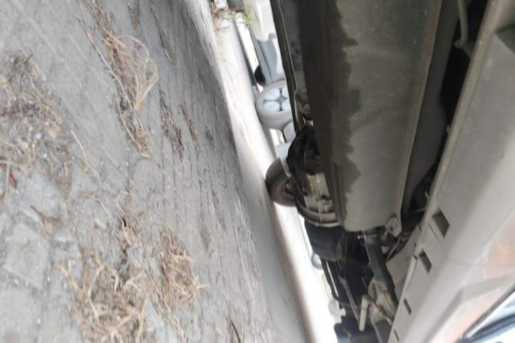 Used Jinbei New Hiace X30L 2018 1.5L Wealth Edition DLCG14 Chassis Rear Right