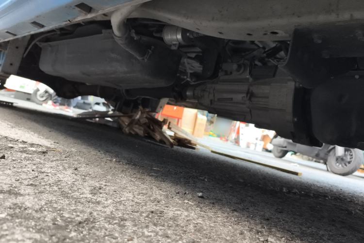 Used Jinbei New Hiace X30L 2018 1.5L Box Truck Wealth Edition DLCG14 Chassis Rear Right