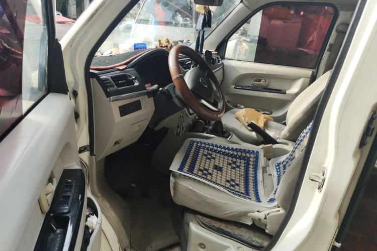 Used Jinbei New Hiace X30L 2018 1.5L Wealth Edition DLCG14 Driver Seat