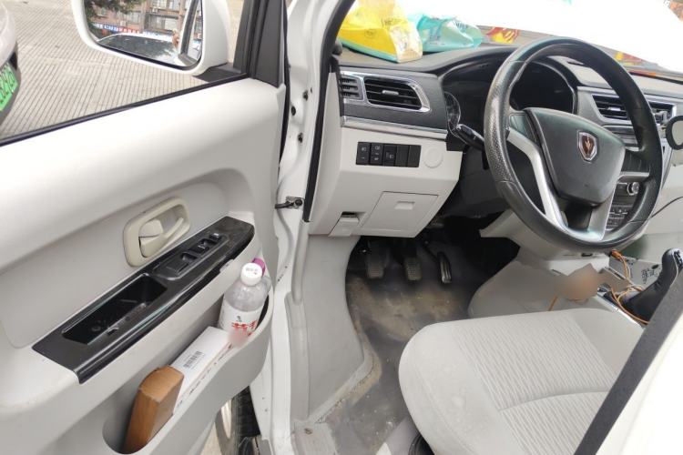 Used Jinbei New Hiace X30L 2018 1.5L Wealth Edition DLCG14 Driver Seat