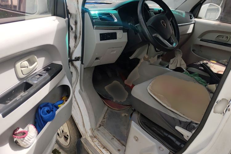Used Jinbei New Hiace X30L 2018 1.5L Box Truck Wealth Edition DLCG14 Driver Seat