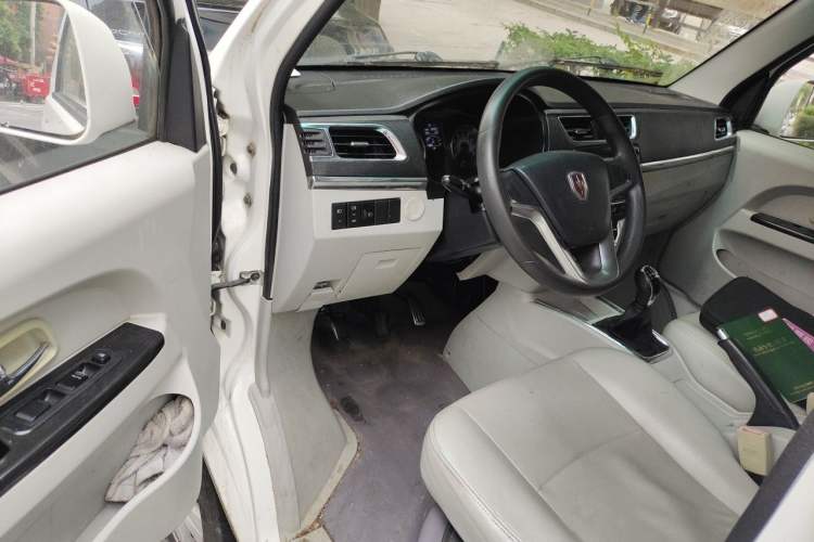 Used Jinbei New Hiace X30L 2018 1.5L Box Truck Wealth Edition DLCG14 Driver Seat