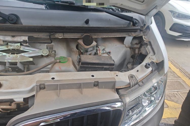 Used Jinbei New Hiace X30L 2018 1.5L Wealth Edition DLCG14 Engine Bay Left