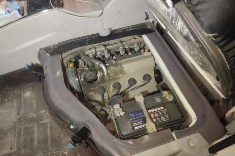 Used Jinbei New Hiace X30L 2018 1.5L Wealth Edition DLCG14 Engine Bay Left