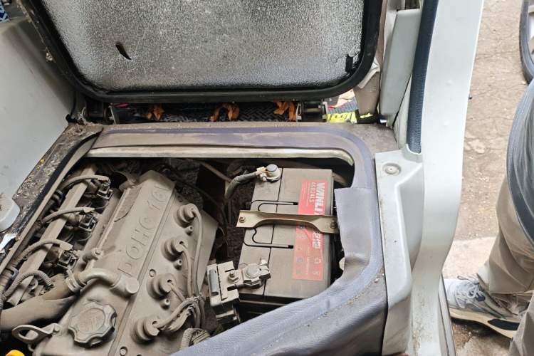 Used Jinbei New Hiace X30L 2018 1.5L Business Edition DLCG14 Engine Bay Left