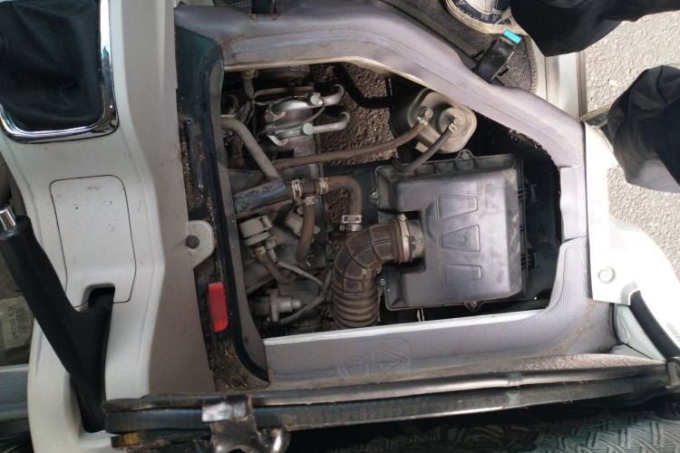 Used Jinbei New Hiace X30L 2018 1.5L Business Edition DLCG14 Engine Bay Right