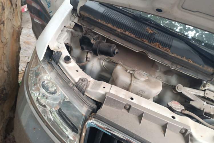 Used Jinbei New Hiace X30L  Engine Bay Right