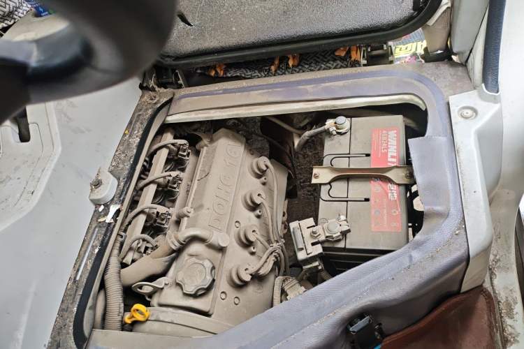 Used Jinbei New Hiace X30L 2018 1.5L Business Edition DLCG14 Engine Bay