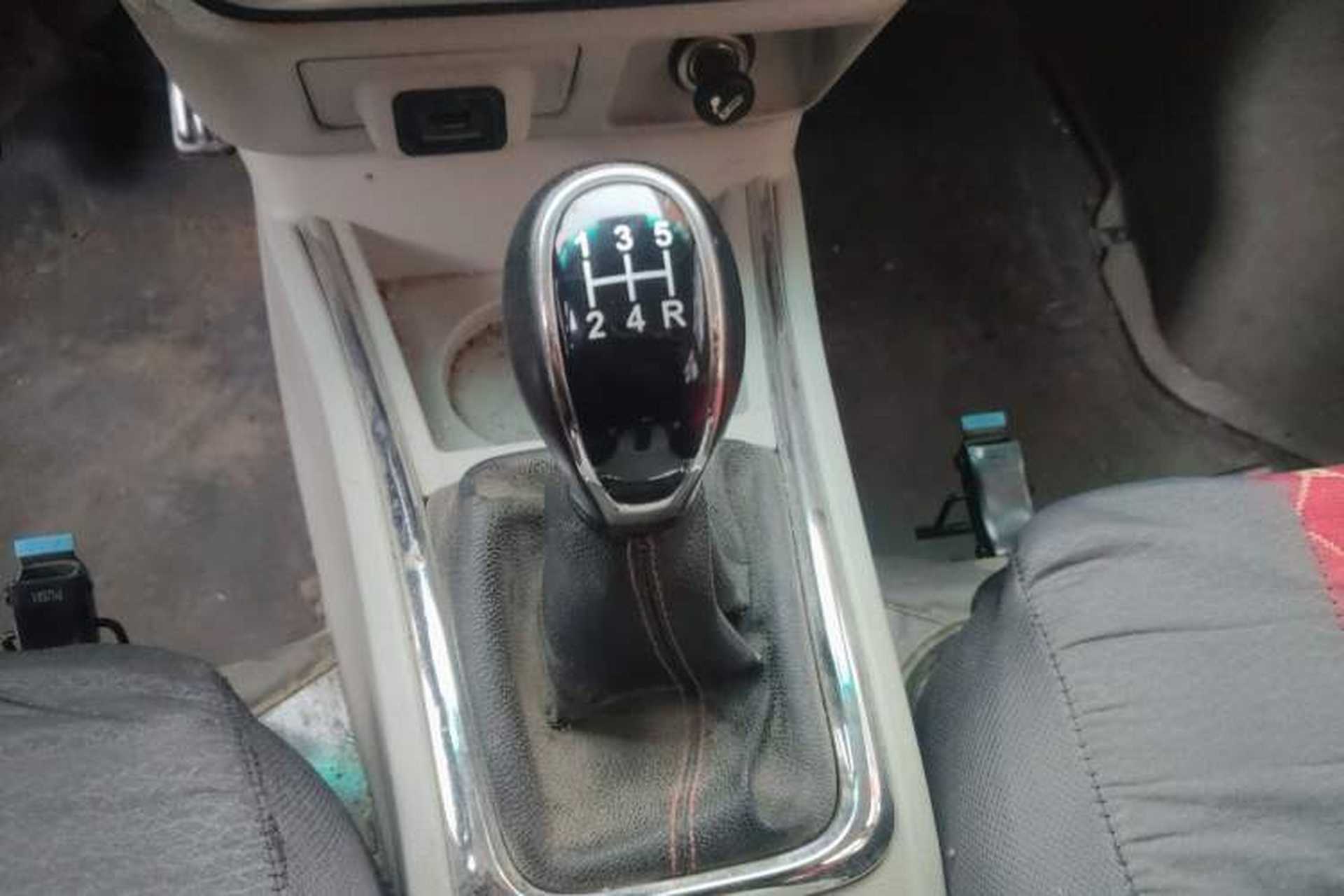 Used Jinbei New Hiace X30L  Gear Lever