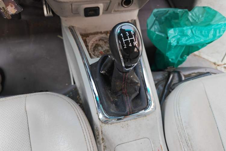 Used Jinbei New Hiace X30L 2018 1.5L Business Edition DLCG14 Gear Lever