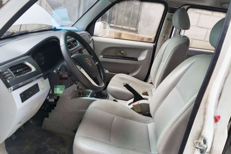 Used Jinbei New Hiace X30L 2018 1.5L Box Truck Wealth Edition DLCG14 Left Front Seat