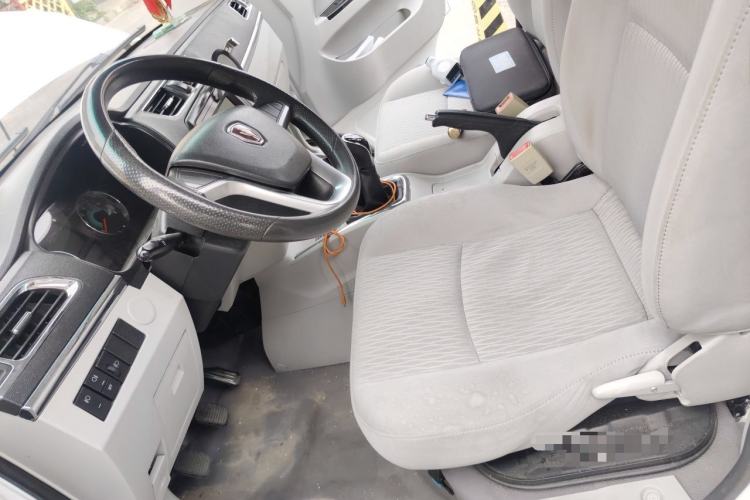 Used Jinbei New Hiace X30L 2018 1.5L Wealth Edition DLCG14 Left Front Seat