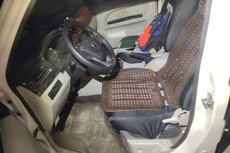 Used Jinbei New Hiace X30L 2018 1.5L Wealth Edition DLCG14 Left Front Seat
