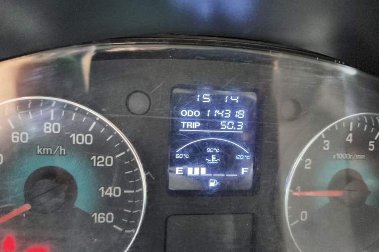 Used Jinbei New Hiace X30L 2018 1.5L Box Truck Wealth Edition DLCG14 Odometer Close Up