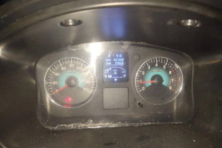 Used Jinbei New Hiace X30L 2018 1.5L Wealth Edition DLCG14 Odometer Close Up